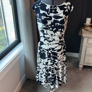 Ralph Lauren Floral Cap Sleeve Midi Dress in Navy and White Women's size 12